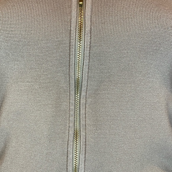 Abercrombie & Fitch Zip-Up Notch-Neck Slimming Top Sweater Shirt Size Medium EUC - Picture 3 of 8